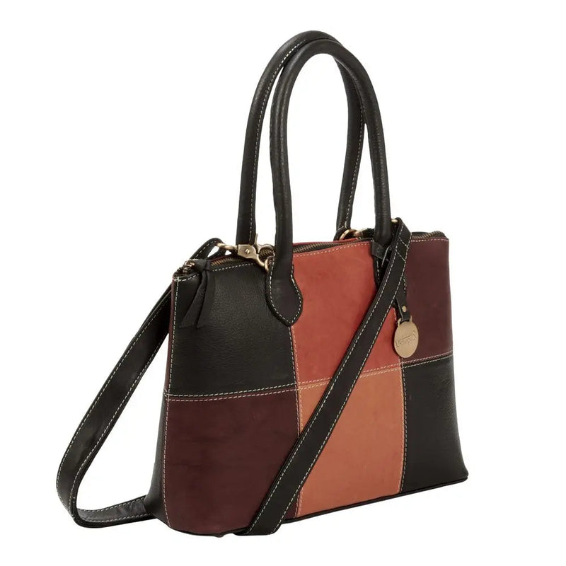 BEMÆRK: Kollektionsprøve. Style Nauru. Flot lædertaske i sort/brun/mørkebrun/cognac. Stor, elegant og klassisk håndtaske. Inkl. skulderrem til crossbody